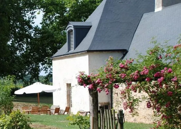 Chateau De Vaux * Gesnes-le-Gandelin