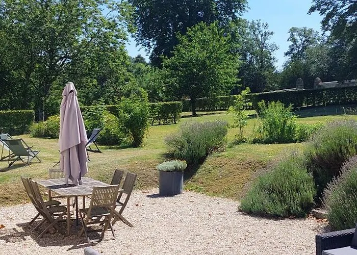 Chateau De Vaux Gesnes-le-Gandelin